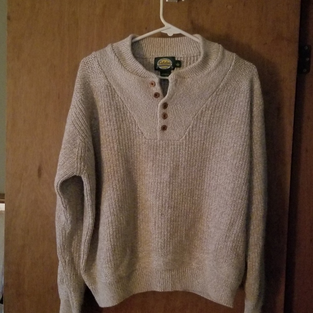 Cabelas 100% cotton sweater